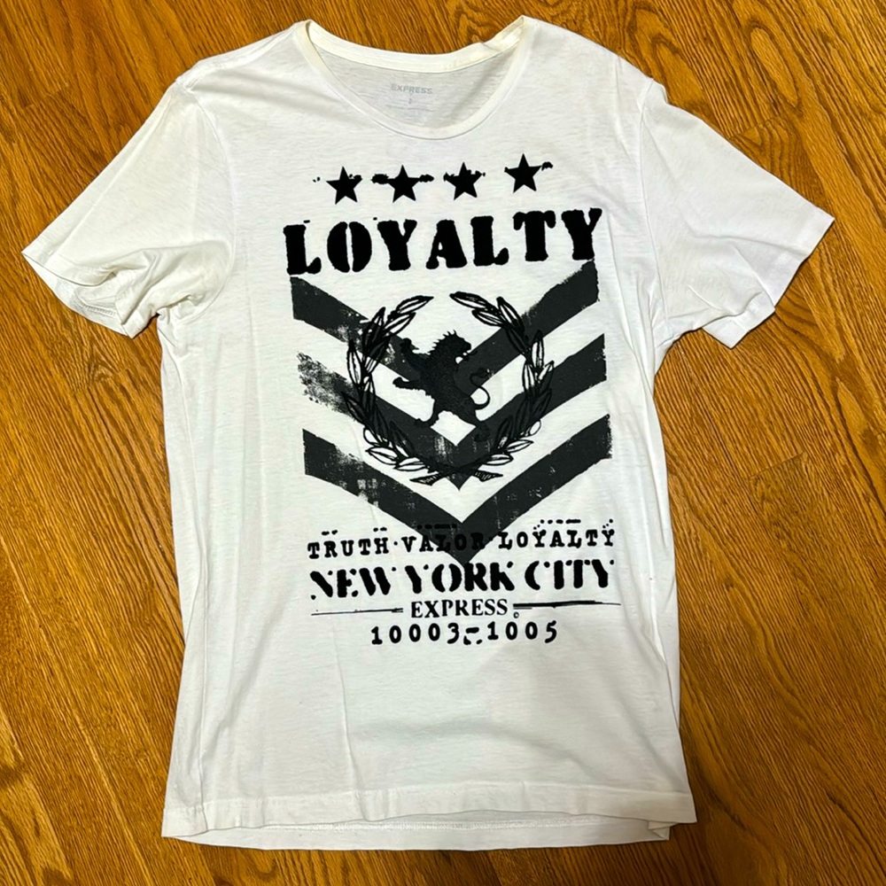 Short sleeve Express graphic tee